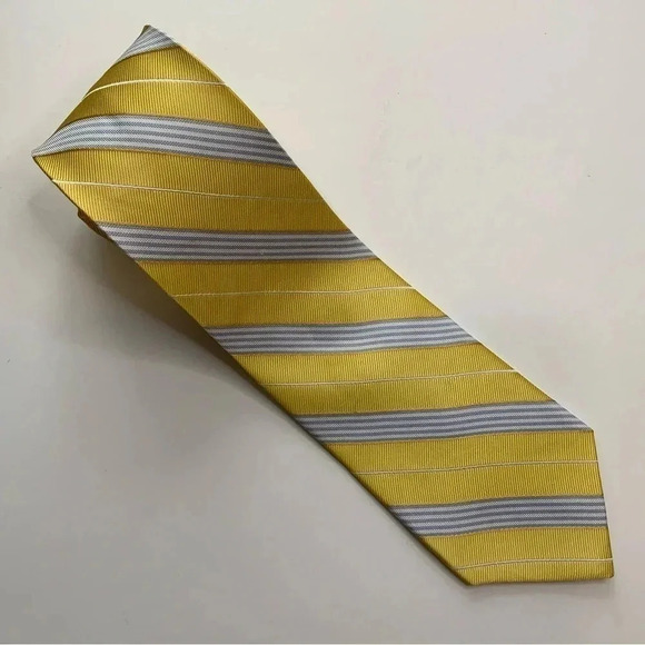 2/$30 IZOD Yellow Woven Silk Stripe Tie - Picture 11 of 12